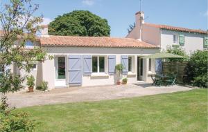 Beautiful home in La Jonchere with 2 Bedrooms, Outdoor swimming pool and Heated swimming pool