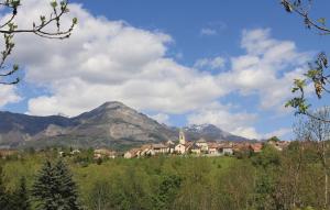 Appartements Beautiful apartment in St Bonnet en Champsaur with 2 Bedrooms and WiFi : photos des chambres