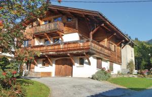 Nice apartment in Praz sur Arly with 2 Bedrooms and WiFi