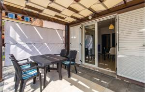 Lovely Apartment In Mandre With Wifi