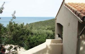 3 Bedroom Nice Home In Porto Vecchio