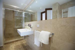 Double or Twin Room room in Sofia's Suites Guesthouse