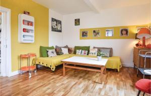 Maisons de vacances 3 Bedroom Stunning Home In Le Bourg-dun : photos des chambres