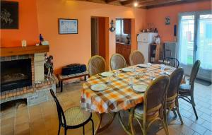 Maisons de vacances Awesome home in La Plaine Sur Mer with 3 Bedrooms : photos des chambres