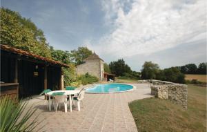 Maisons de vacances Awesome home in Eymet with 1 Bedrooms and Outdoor swimming pool : photos des chambres