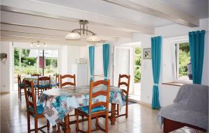 Maisons de vacances Lovely Home In Plevenon Cap Frehel : photos des chambres