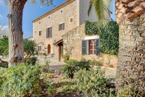 Villa Son Guinyol by Slow Villas