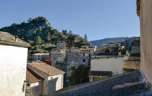 Maisons de vacances 1 Bedroom Gorgeous Home In Cuebris : photos des chambres