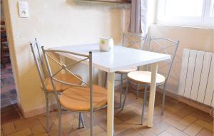 Beautiful Home In Englesqueville Percee