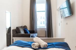 Pleasant 4 private rooms in shared Apartment- Ideal for short & Longstays