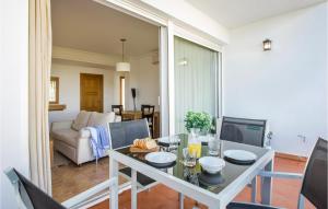 2 Bedroom Nice Apartment In Roldán