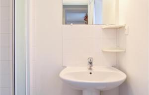 Holiday Home Lieu Dit Les Pavillons