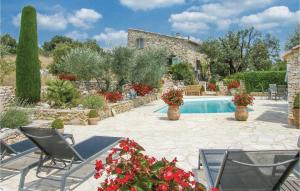 Maisons de vacances Amazing Home In Fontarches With 2 Bedrooms, Private Swimming Pool And Outdoor Swimming Pool : photos des chambres