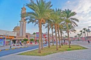 Modern Mountain View on The Touristic Promenade