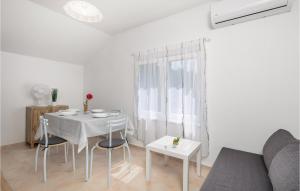 Awesome Apartment In Vlasici With 1 Bedrooms And Wifi