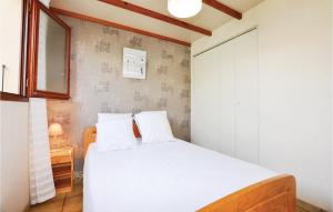 Maisons de vacances Two-Bedroom Holiday Home In Sainte Marie Plage : photos des chambres