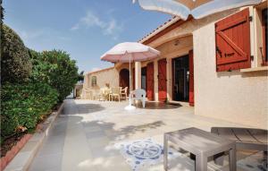 Maisons de vacances Two-Bedroom Holiday Home In Sainte Marie Plage : photos des chambres