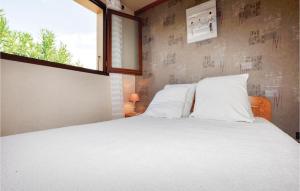 Maisons de vacances Two-Bedroom Holiday Home In Sainte Marie Plage : photos des chambres