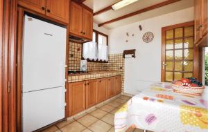 Maisons de vacances Two-Bedroom Holiday Home In Sainte Marie Plage : photos des chambres