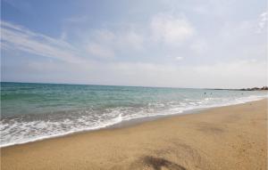 Maisons de vacances Two-Bedroom Holiday Home In Sainte Marie Plage : photos des chambres