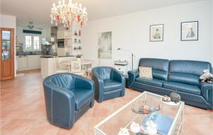 3 Bedroom Lovely Home In Aigues-Mortes