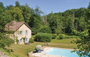 Maisons de vacances Stunning home in Mouleydier with 4 Bedrooms, WiFi and Outdoor swimming pool : photos des chambres