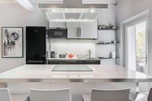 appartement de charme dans le luberon - 4hvězdičkové hotely ve městě Lagnes