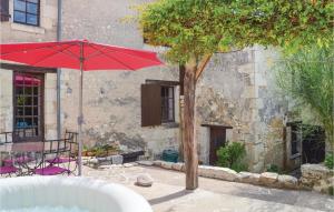 Maisons de vacances Stunning home in Preuilly sur Claise with 4 Bedrooms, Jacuzzi and WiFi : photos des chambres