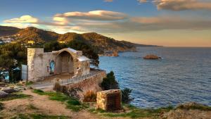 Lets Holidays Tossa de Mar Ancora