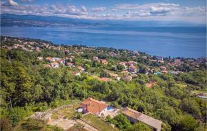 Cozy Home In Lovran With Wifi