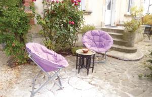 Gorgeous Apartment In Arromanches