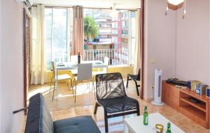 Cozy Apartment In Alicante With Wifi