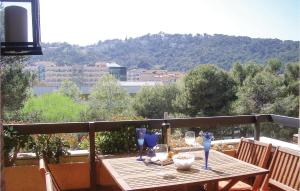 Stunning apartment in Tossa de Mar with 4 Bedrooms WiFi and Outdoor swimming pool