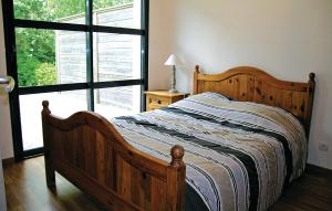 Maisons de vacances Nice home in Plobannalec-Lesconil w/ 3 Bedrooms : photos des chambres