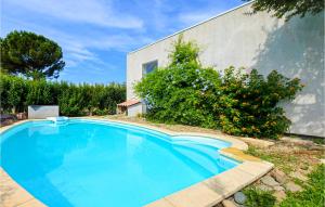 Maisons de vacances Beautiful Home In Avignon With Wifi, Private Swimming Pool And Outdoor Swimming Pool : photos des chambres