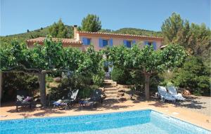 Maisons de vacances Awesome home in Roquebrun with 4 Bedrooms, WiFi and Outdoor swimming pool : photos des chambres