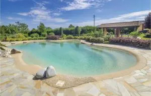 Nice Home In Ariano Nel Polesine - 科迪戈罗