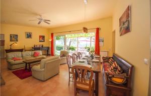 Lovely Home In Spéracèdes With Wifi