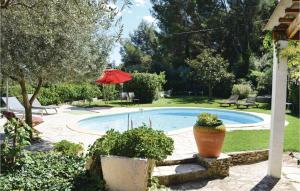 Maisons de vacances Amazing home in Sarrians with 1 Bedrooms, WiFi and Outdoor swimming pool : photos des chambres