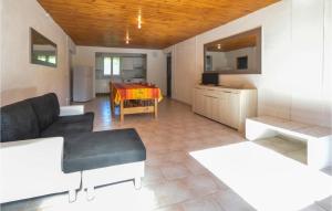 Appartements Awesome apartment in Cervione with 2 Bedrooms : photos des chambres