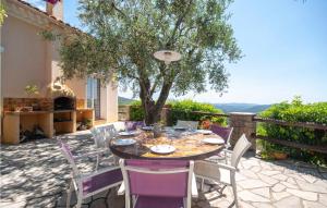 Maisons de vacances Lovely Home In Spracdes With Wifi : photos des chambres