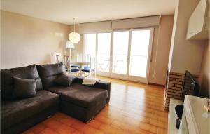 Gorgeous Apartment In Pineda De Mar