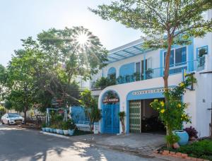Cô Tưs Homestay