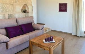 Nice Home In Son Carrió With Wifi