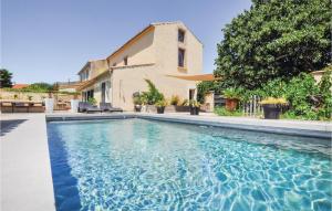 Maisons de vacances Nice home in Narbonne with 4 Bedrooms, Internet and Outdoor swimming pool : photos des chambres