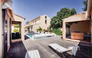 Maisons de vacances Nice home in Narbonne with 4 Bedrooms, Internet and Outdoor swimming pool : photos des chambres