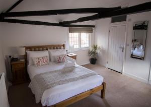 Double Room with Bathroom room in Cathedral Gate