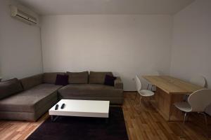 Royal MegaKing apartment