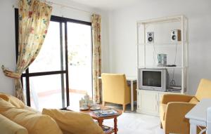 2 Bedroom Lovely Apartment In Estepona