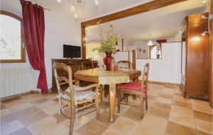 Appartements Amazing apartment in Les Salles-du-Gardon with 2 Bedrooms, Outdoor swimming pool and WiFi : photos des chambres